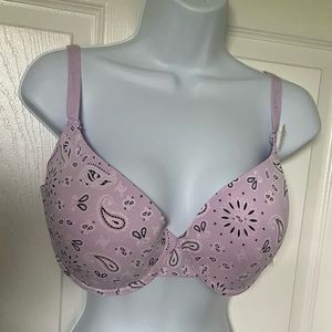 Juicy Couture 38DD Light Purple Paisley Bra